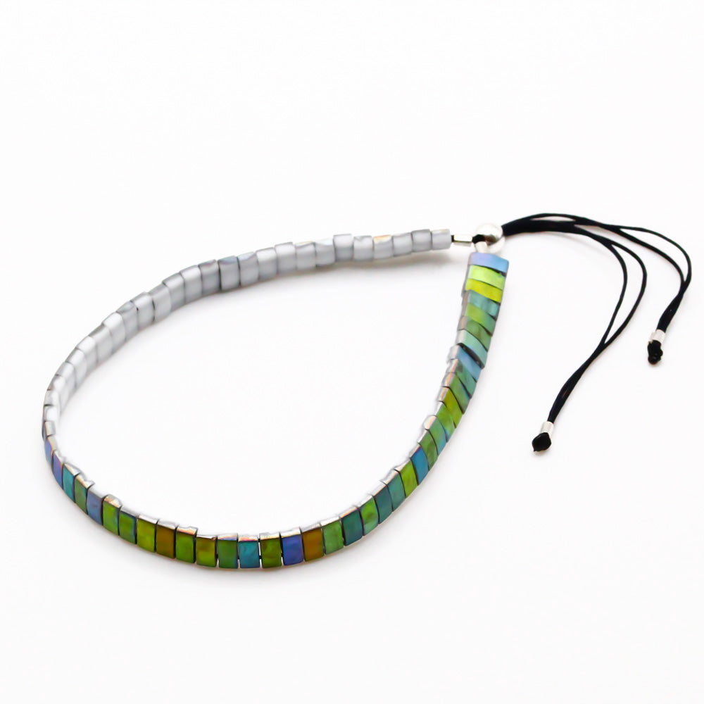 Perlenarmband Regenbogenfarben