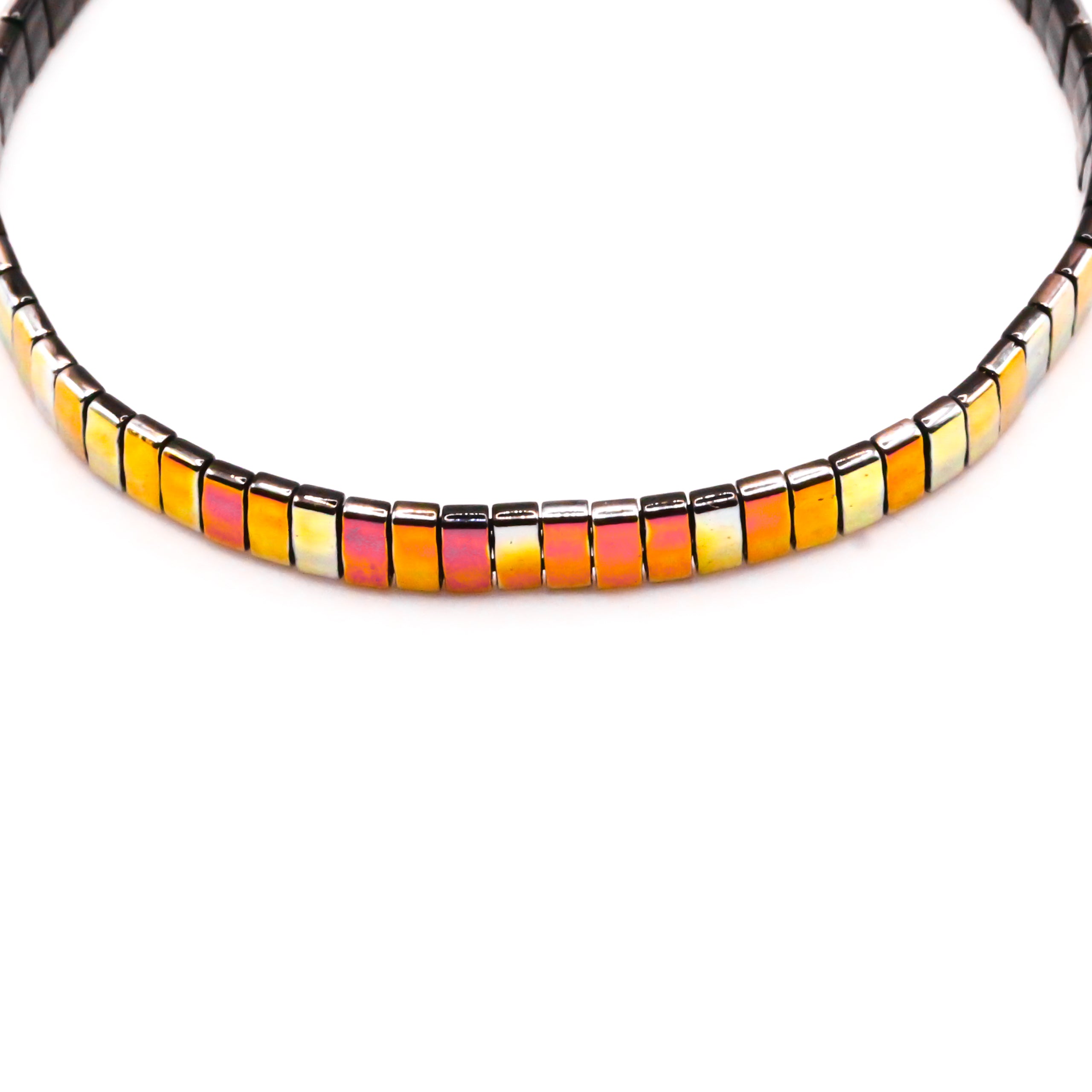 Schimmerndes Perlenarmband gelb orange pink