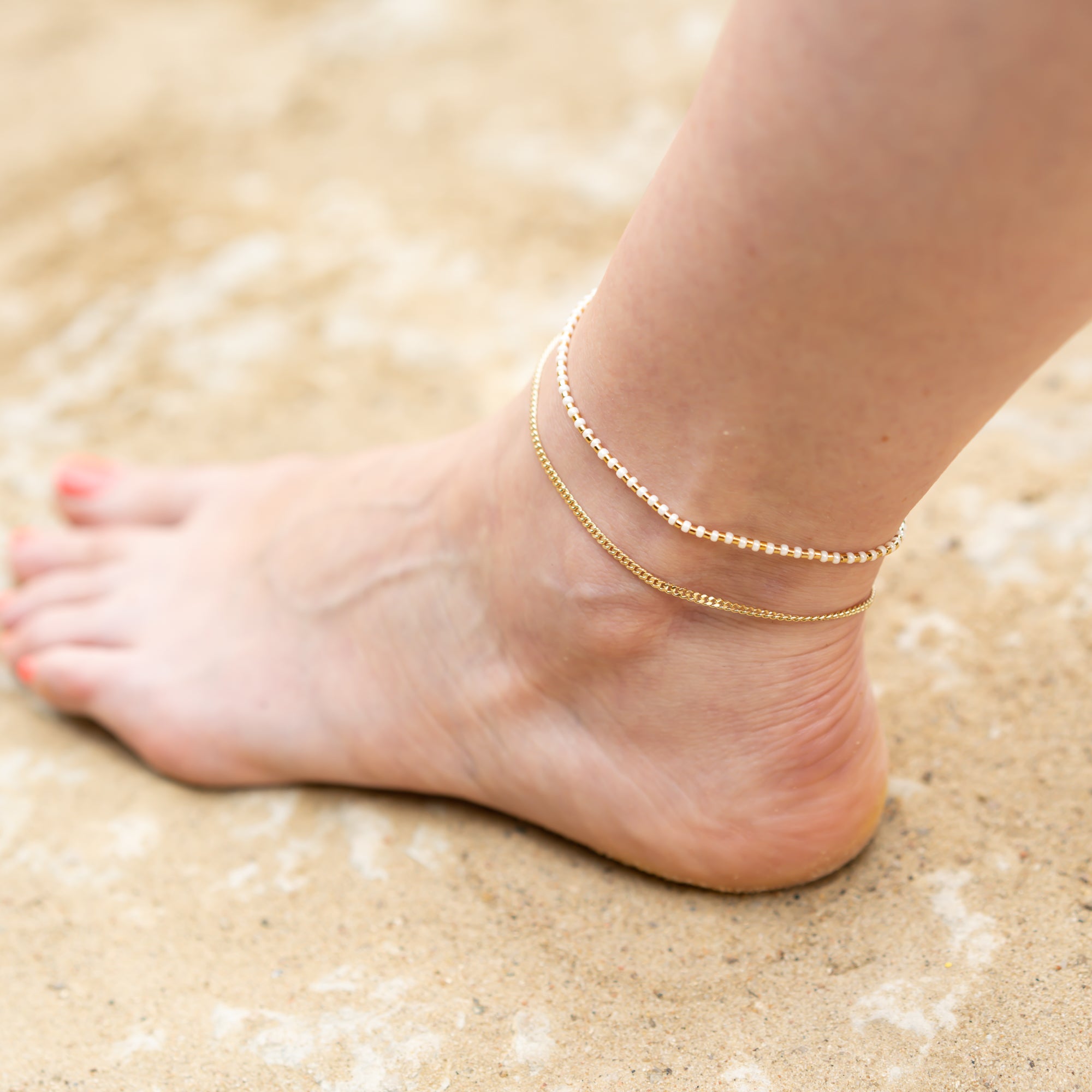 Damen Fußkettchen Set mit Perlenfußkette und Gold Fußkettchen