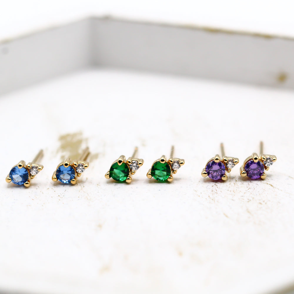 gold ohrstecker mit zirkonia in blau, grün und lila