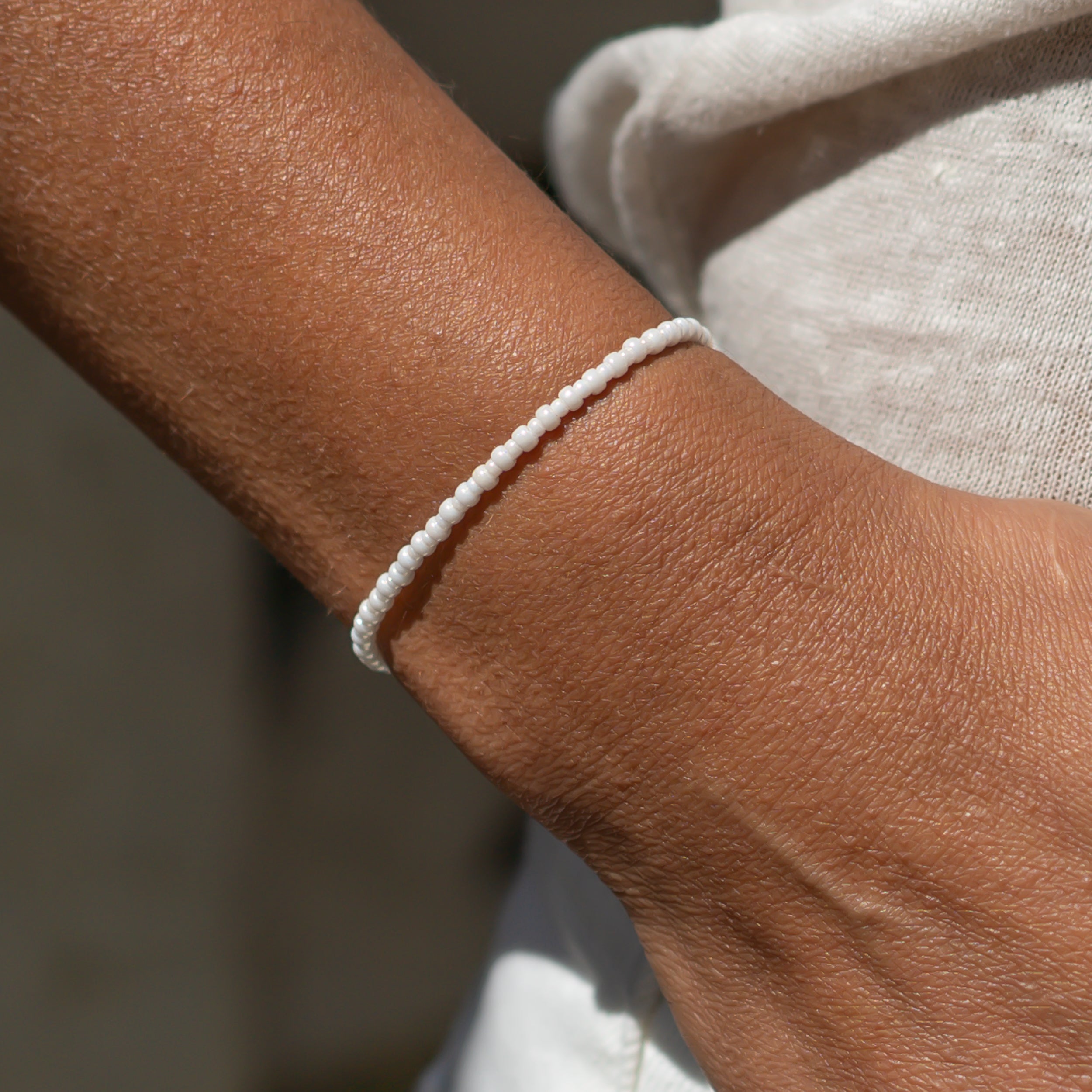 Perlenarmband creme weiß
