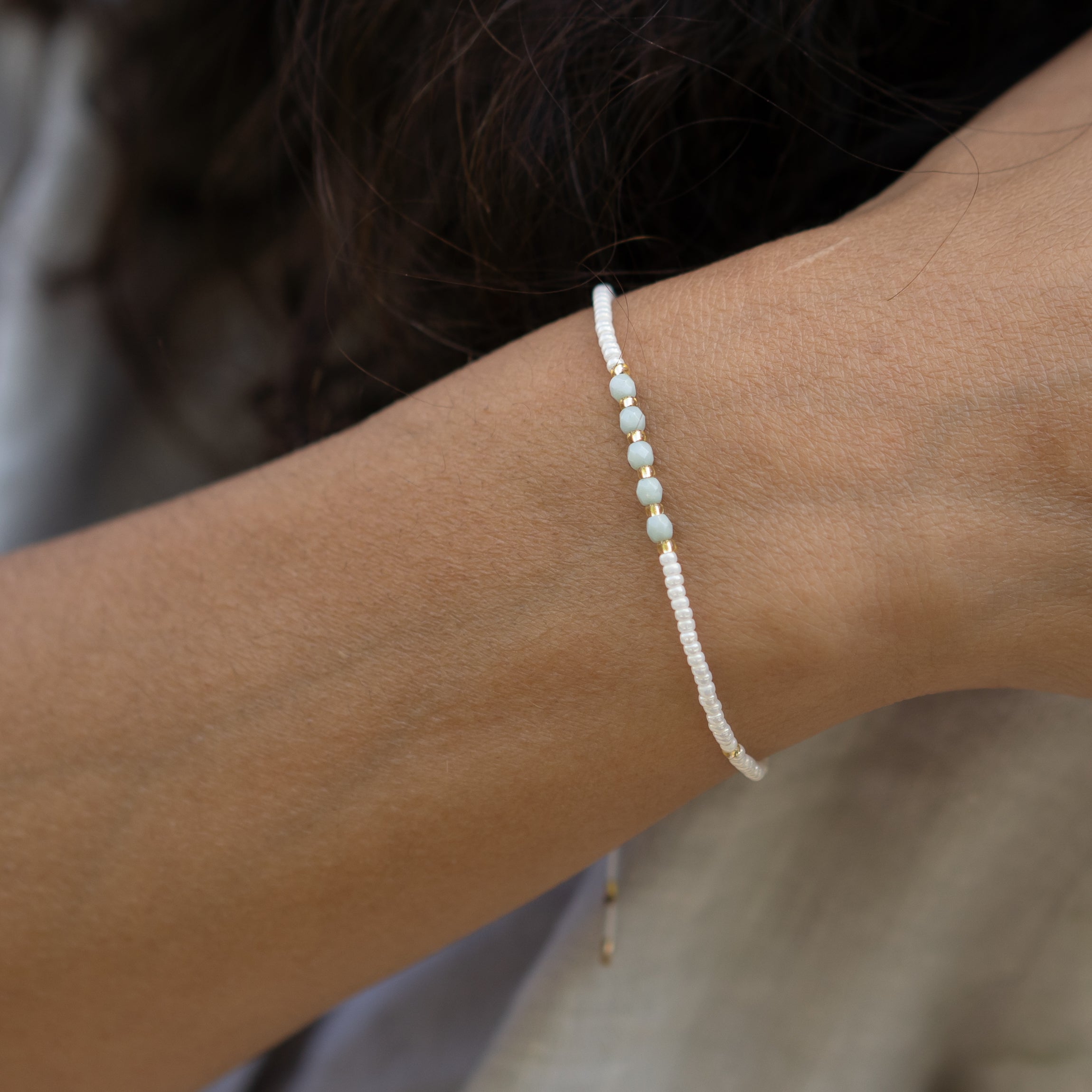 Perlenarmband cremeweiss Jade