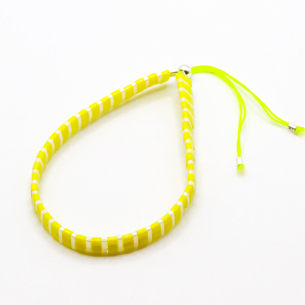perlenarmband für damen in neongelb