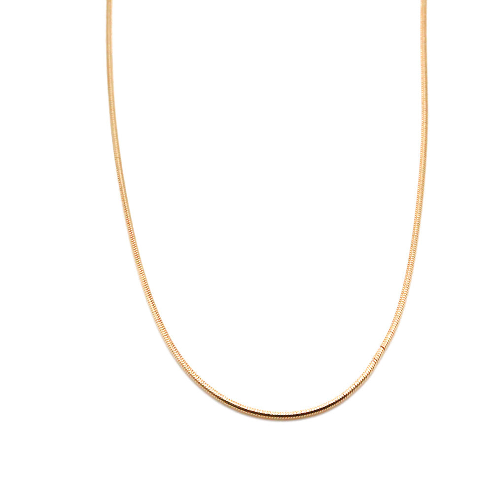 Handgemachte Halskette Sana aus recyceltem, nachhaltigem Gold mit schlichter, eleganter Form. - Halskette Sana