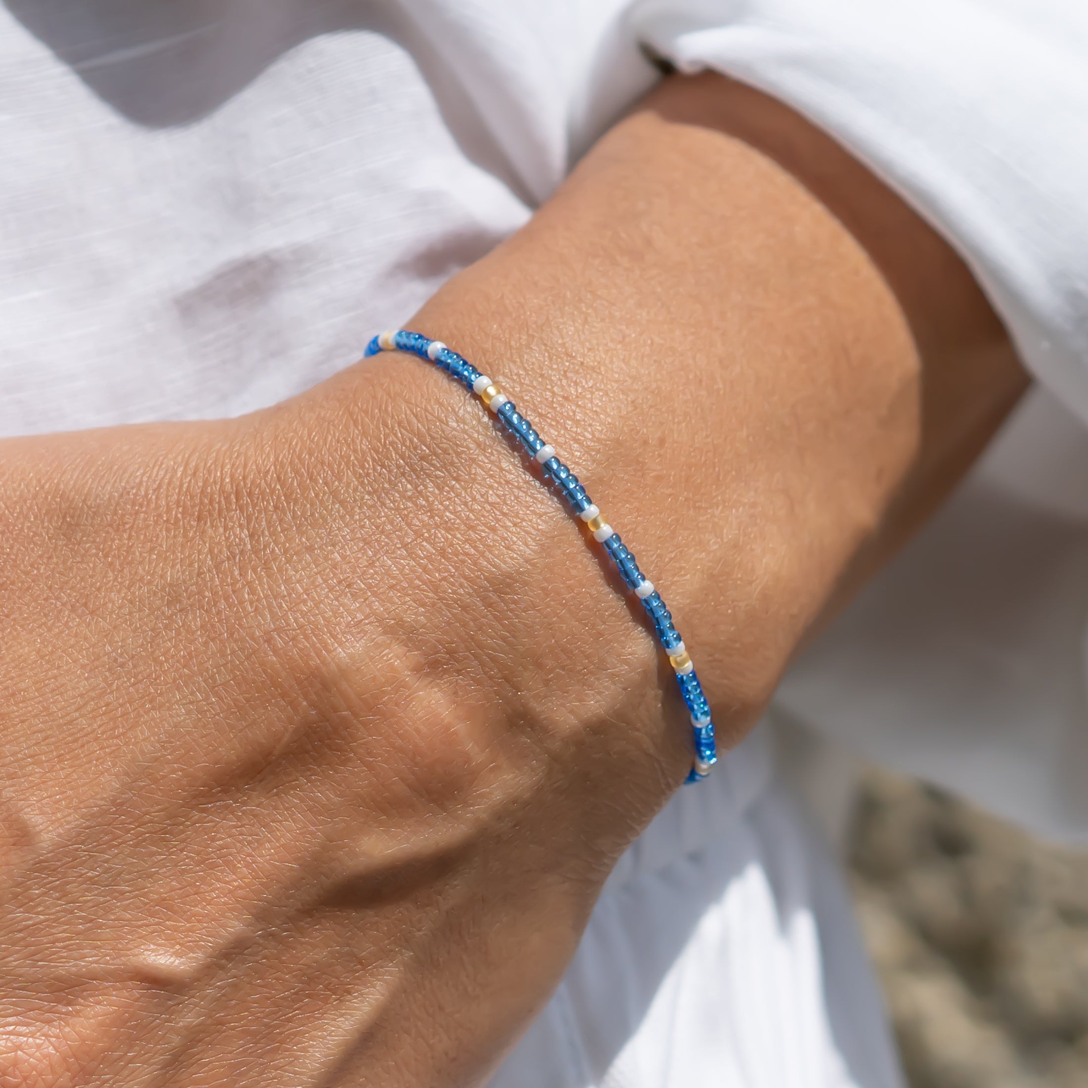 sommerarmband blaue perlen