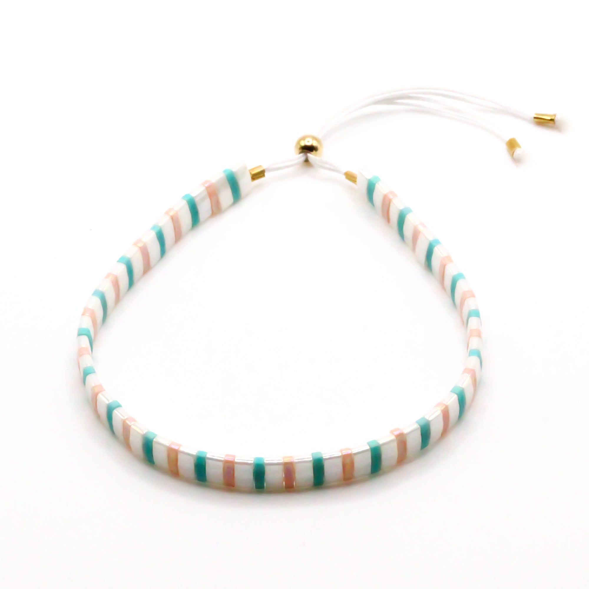 breites perlenarmband pastell