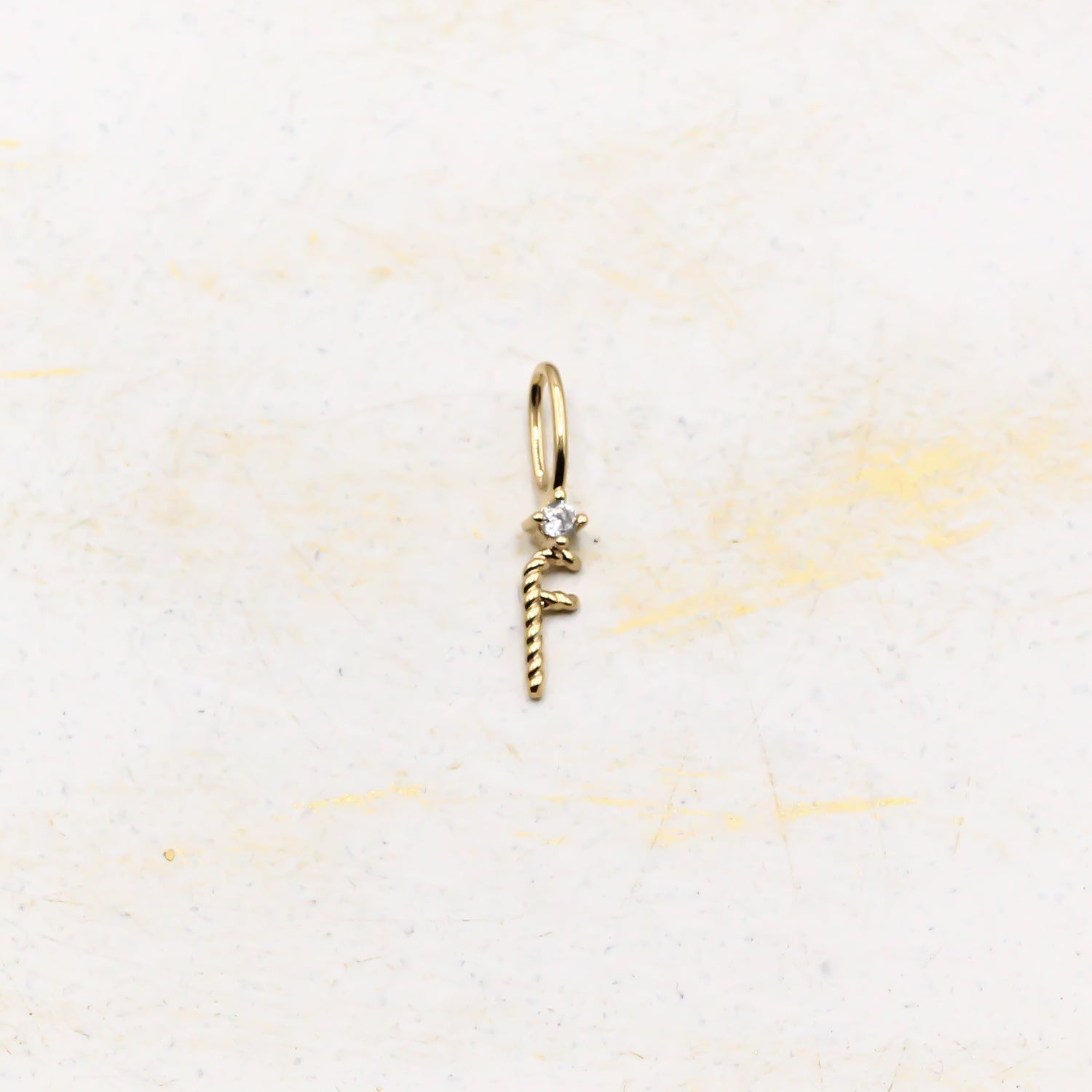 Buchstaben-Anhaenger-Kette-f