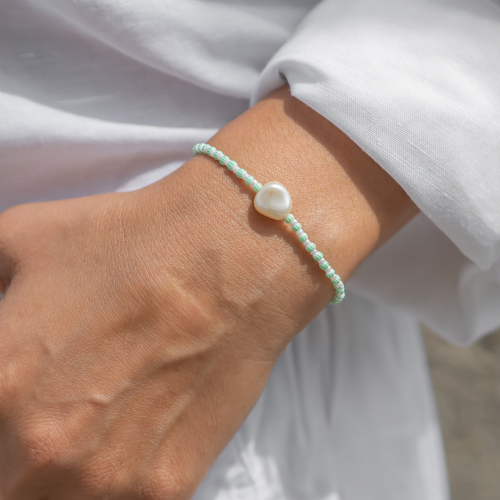 mintgrünes perlenarmband