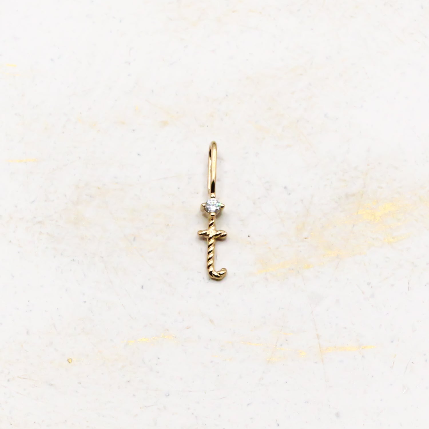 Buchstaben-Anhaenger-Kette-t