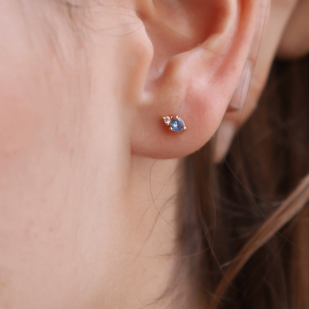 Zirkonia Ohrstecker Saphirblau
