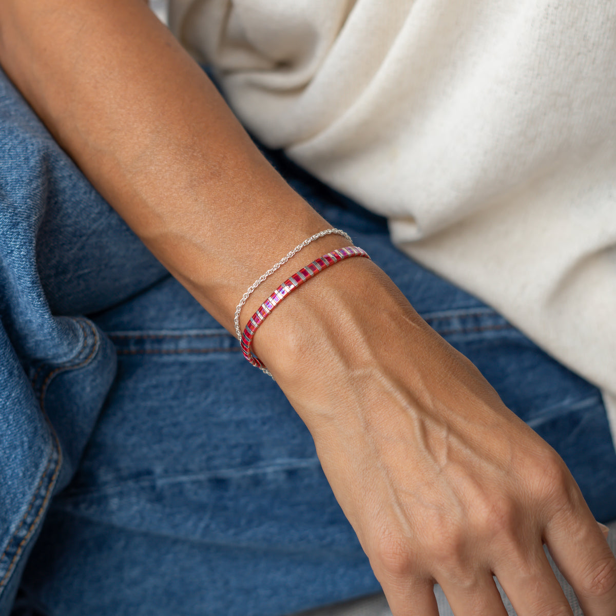Damen armbänder set mit silberarmband und perlenarmband in pink silber