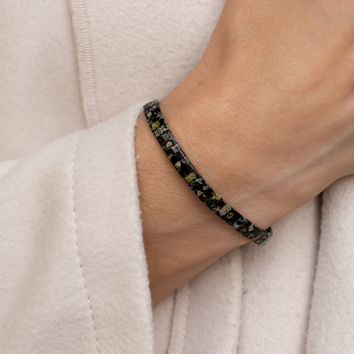 schwarzes tila armband