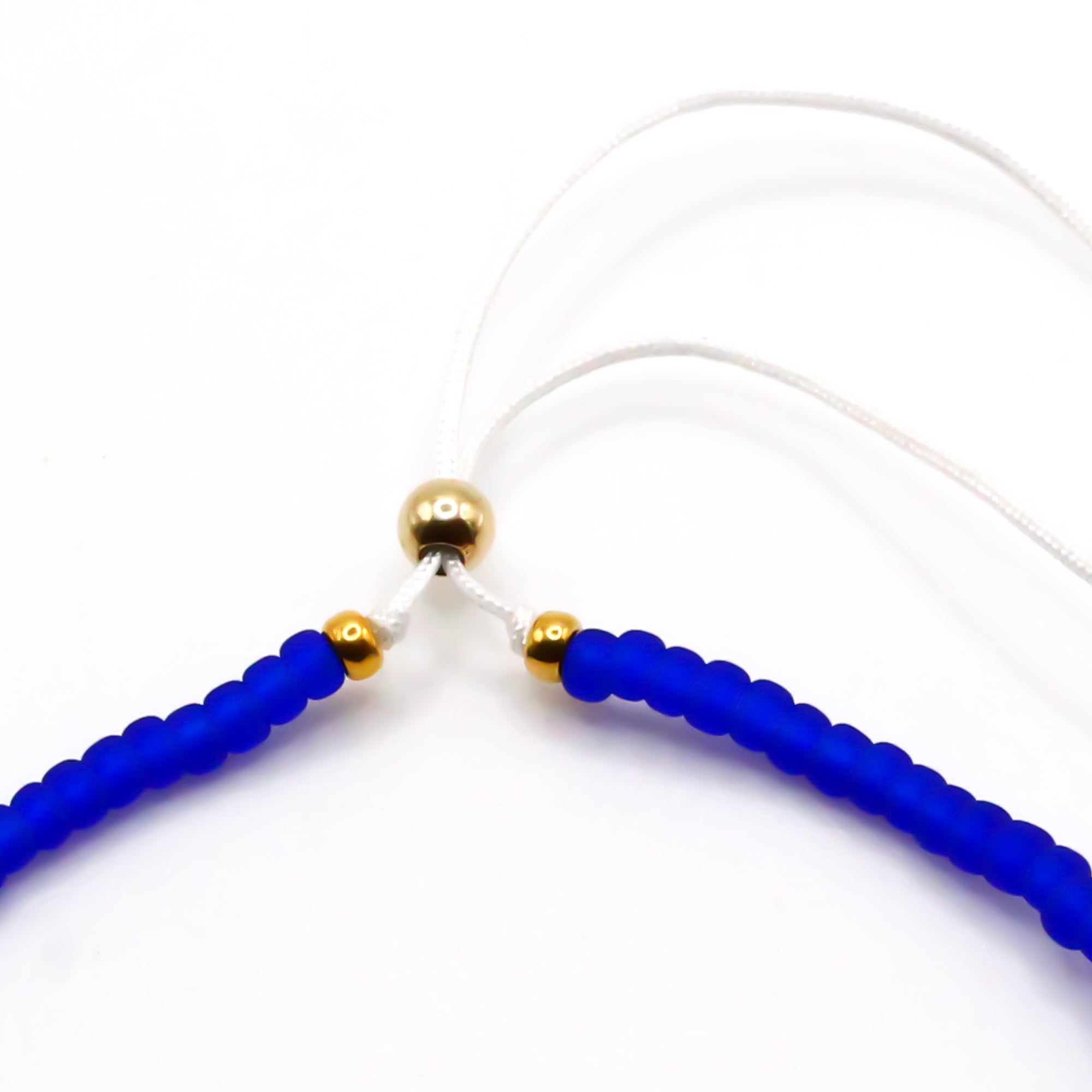 Verstellbares Perlenarmband blau